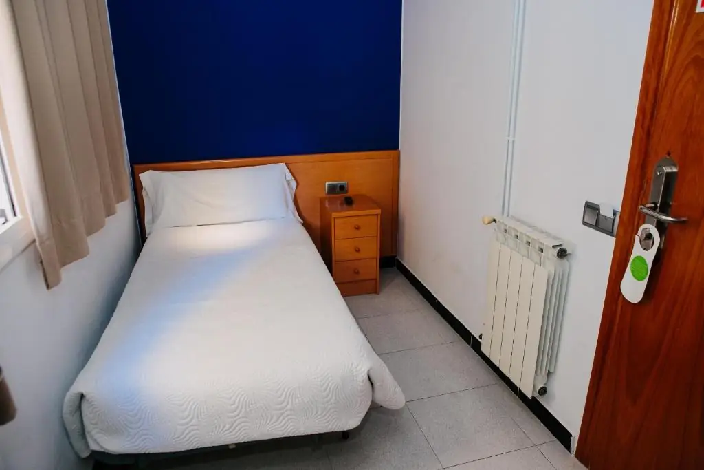 Habitación Individual - Hostal Apolo Barcelona